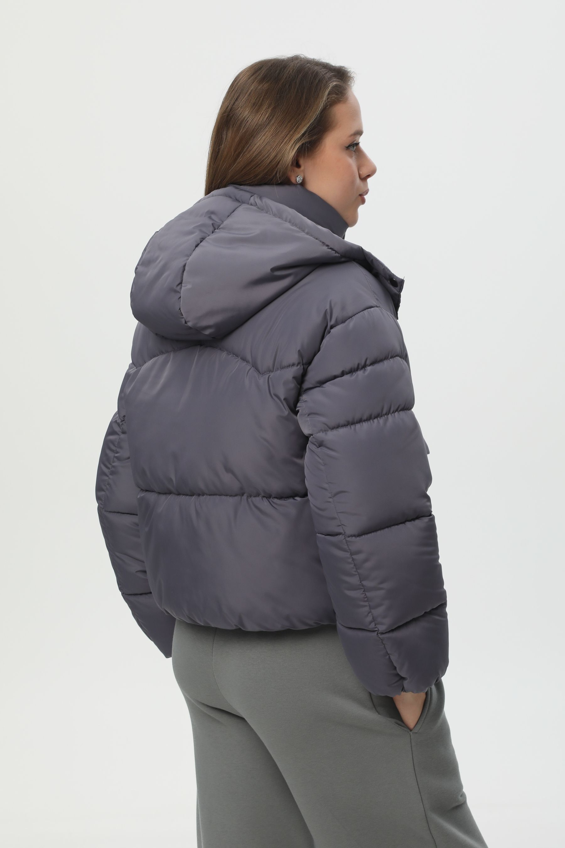 Коротка темно-сіра куртка-пуховик CozyShield 1 559BSTNGRPHT фото