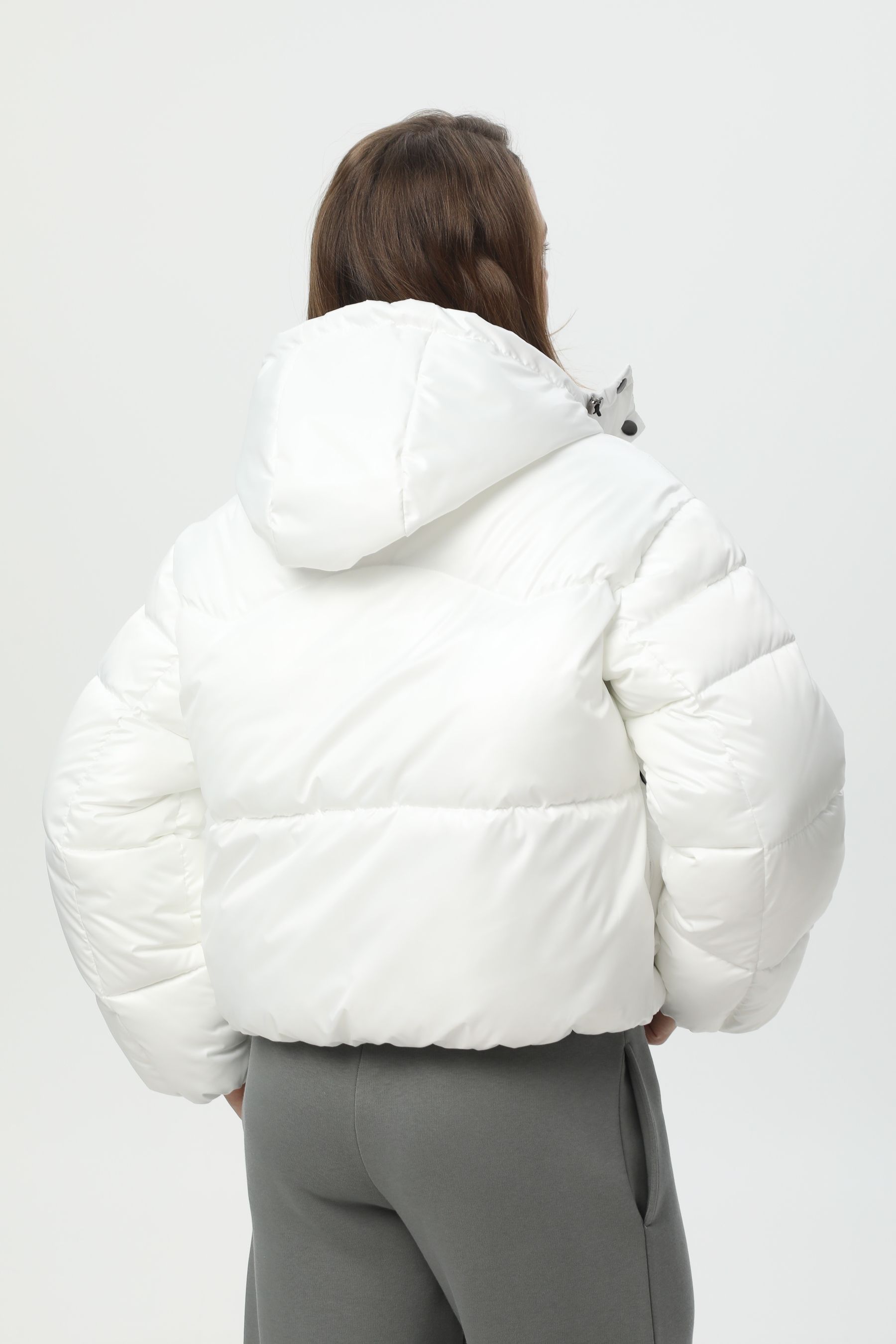 Коротка біла куртка-пуховик CozyShield 1 559BSTNWHT фото